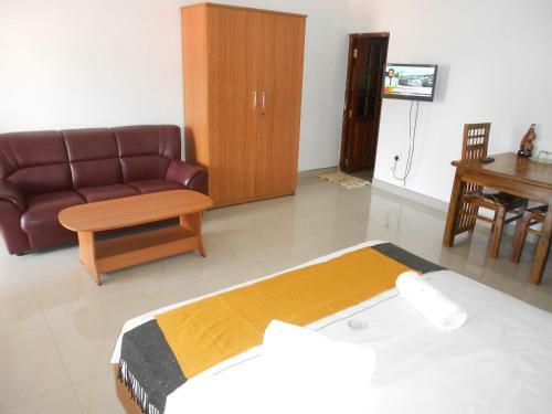 Hostal Shanith Guesthouse