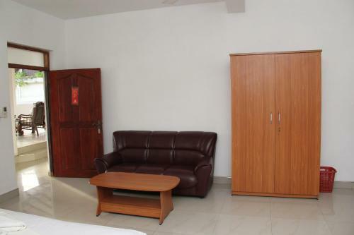 Hostal Shanith Guesthouse