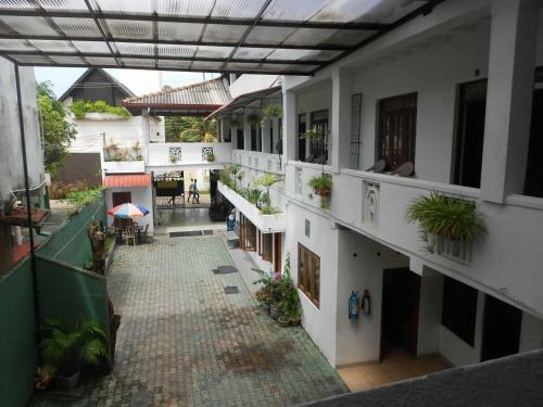 Hostal Shanith Guesthouse