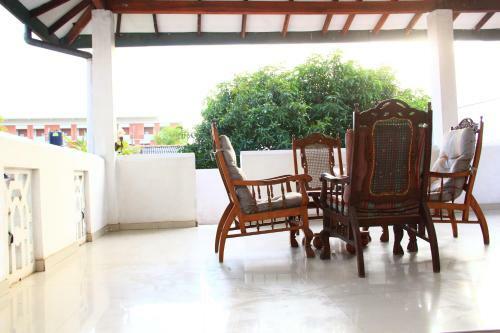 Hostal Shanith Guesthouse