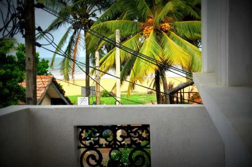 Hostal Blumarine Guest House