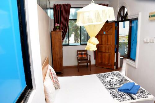 Hostal Blumarine Guest House