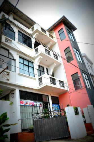 Hostal Blumarine Guest House