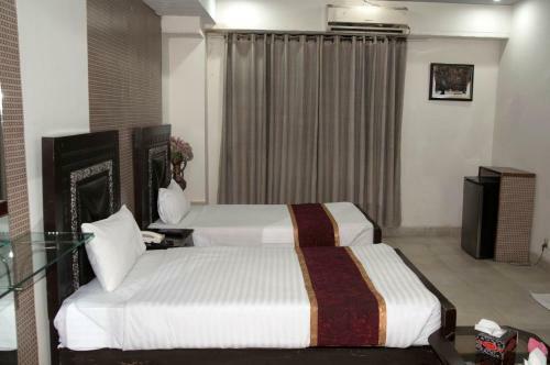 Hotel Premier Inn Davis Road