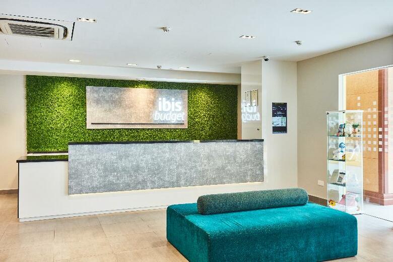 Fragrance Hotel Emerald