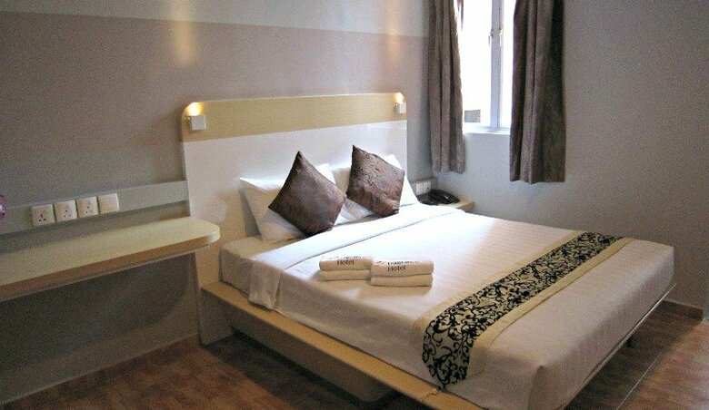 Fragrance Hotel - Crystal