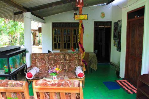 Sigiri Tarushan Home Stay