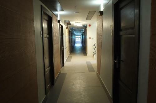 Southpole Central Hotel