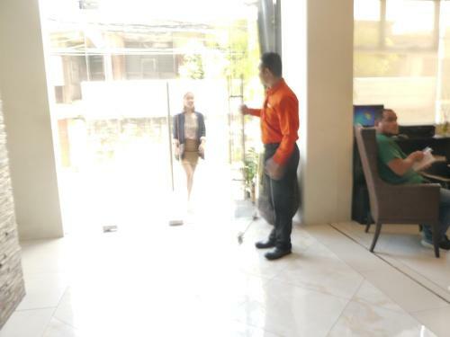 Hotel Azia Suites And Residences