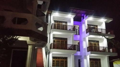 Hostal Shanika Beach Inn