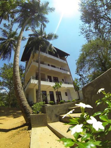 Hideaway Lodge