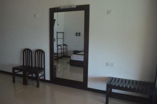 Hostal Gayana Guest House