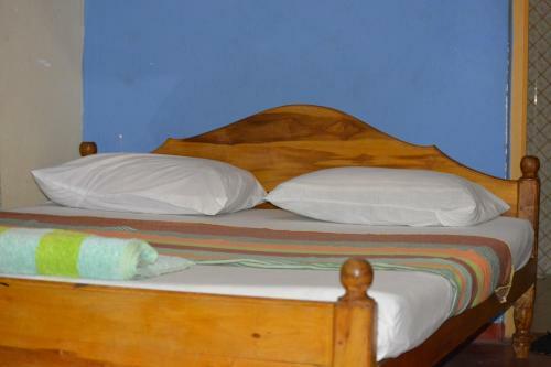 Hostal Lena's Guest House