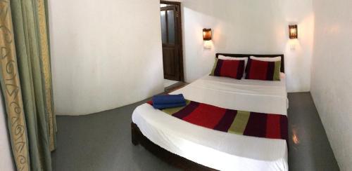 Hostal The Tangalle Private House