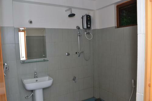 Hostal Safari Den Tissamaharama