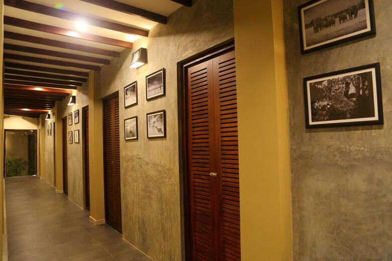 Hotel Chaarya Resort & Spa