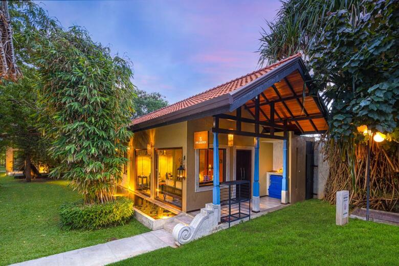 Hotel Chaarya Resort & Spa