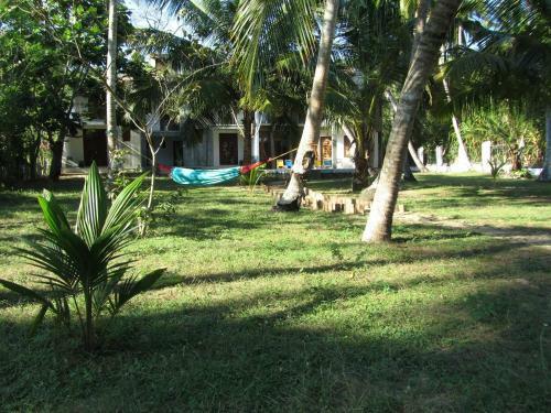 Hotel Isana Beach House