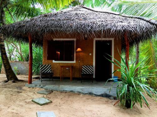 Hotel Shehani Beach Bungalow