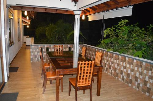 Posada Rest Way Inn