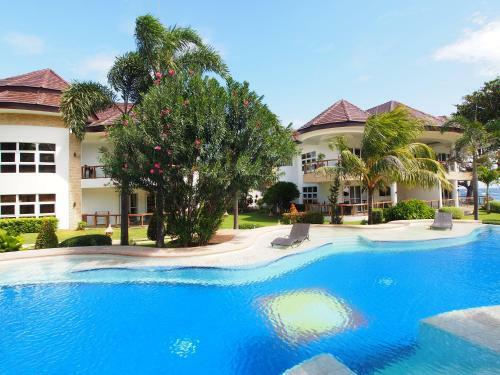 Aparthotel Vida Homes Condo Resort