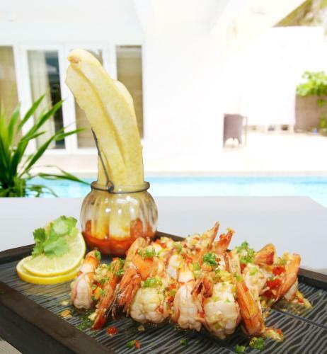 Hotel Bohol Shores