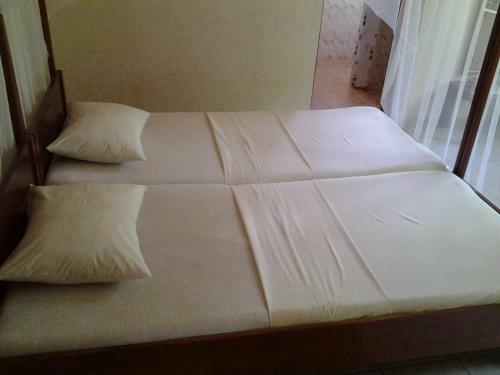 Hotel 4 U