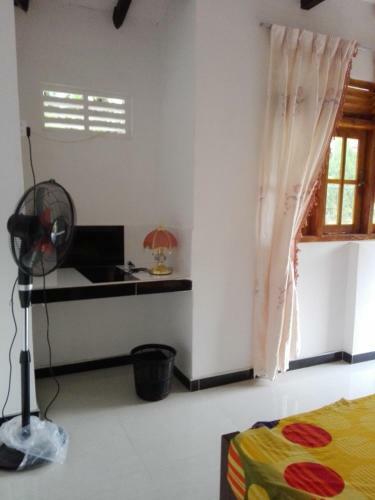 Ananda Home Stay And Restaurant