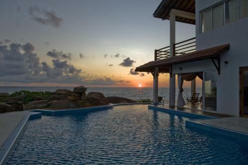 Hotel Land's End Villa