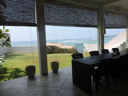 Bed & Breakfast Galle Henna Beach House