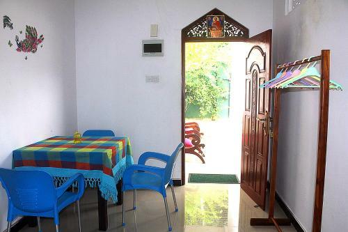 Hostal Tiny Royal Palace