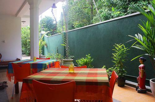 Hostal Tiny Royal Palace