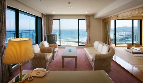Hotel Kamogawa Grand Tower