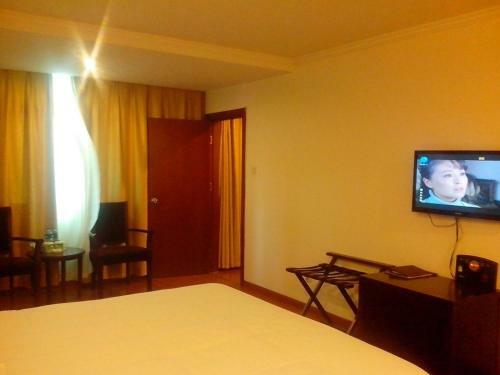 Greentree Inn Anhui Huainan Liulizhan Express Hotel