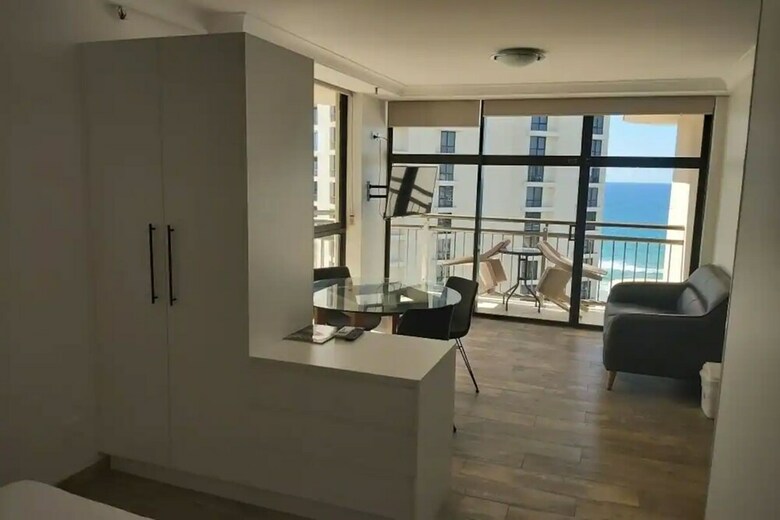 Hotel Beachcomber Surfers Paradise
