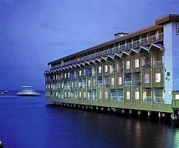 Hotel Edgewater