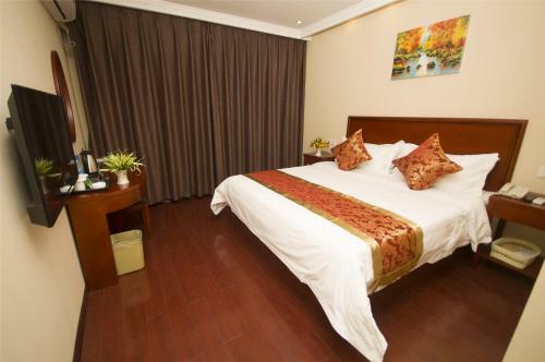 Greentree Inn Tianjin West Railway Station Stage Hotel