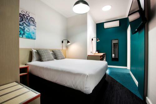 Greenacre Hotel