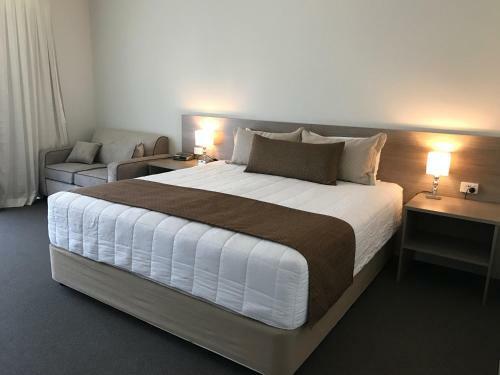 Hotel Acacia Motor Lodge