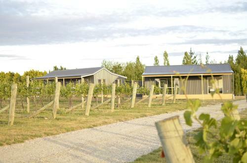 Hostal Weaver Estate Vineyard Cottages