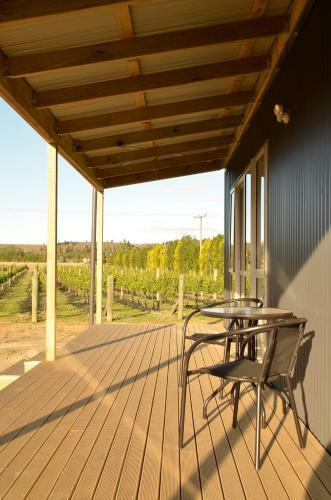 Hostal Weaver Estate Vineyard Cottages