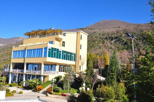 Hotel Dajti Park