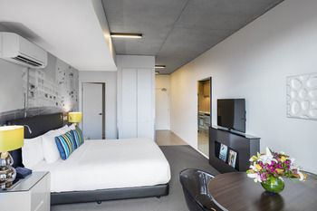 Aparthotel Quest On William