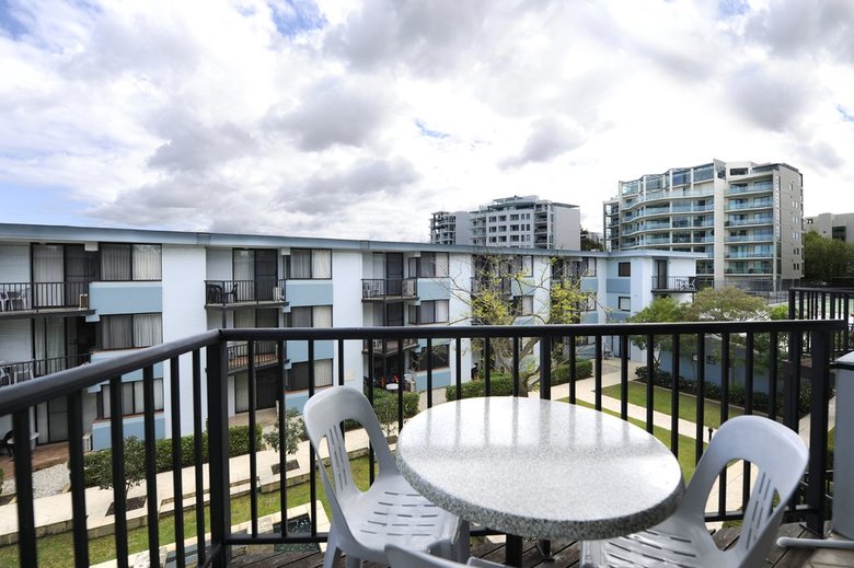 Hotel Waterside Apartments (1 Bdrm)