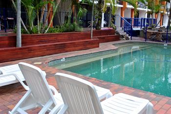 Hotel Club Surfers