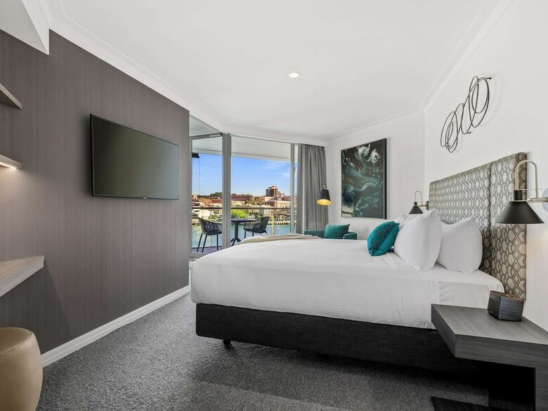 Hotel Quay Grand Suites Sydney