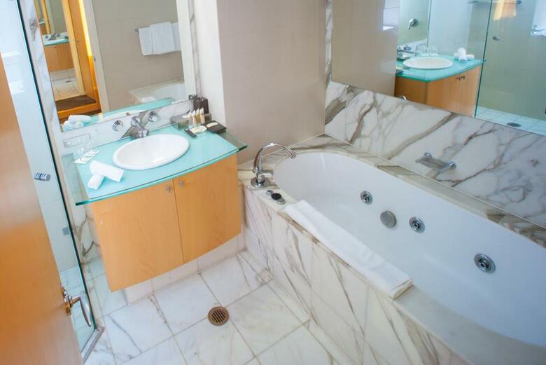 Hotel Quay Grand Suites Sydney