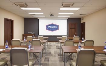Hotel Hampton By Hilton Minsk City Centre