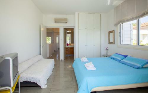 Sunset Meneou Villa
