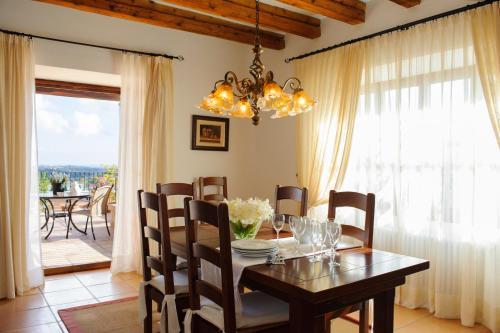 Villa Penya Redona